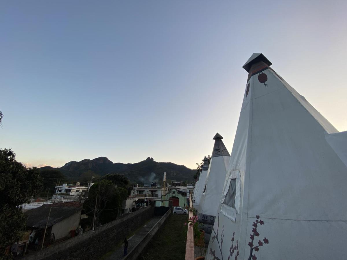 Hotel Fungi Tipis Tepoztlán Esterno foto