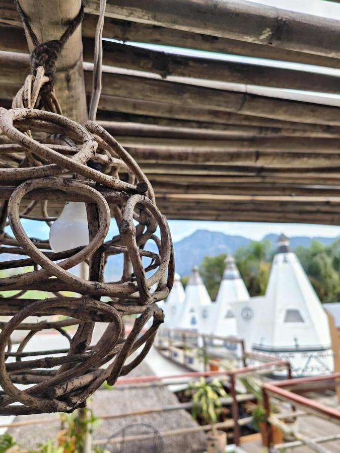 Hotel Fungi Tipis Tepoztlán Esterno foto
